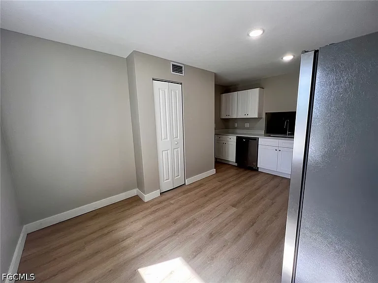 4102 SE 19th Pl #3 — Photo 6