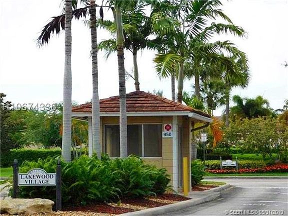 2nd image of 9957 Twin Lakes Dr #9-D