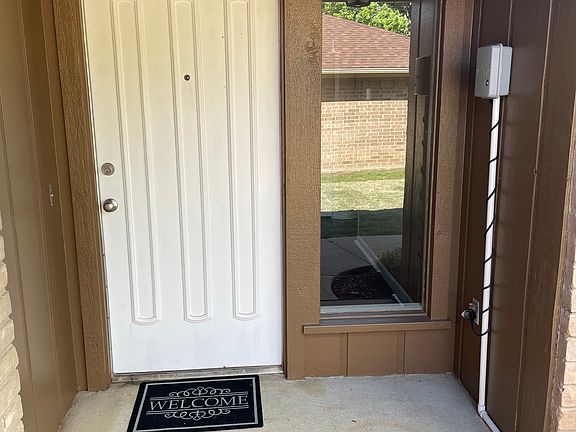 2nd image of 414 Top Hill Dr