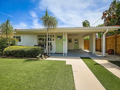 846 NE 34th Street, Oakland Park, FL, 33334