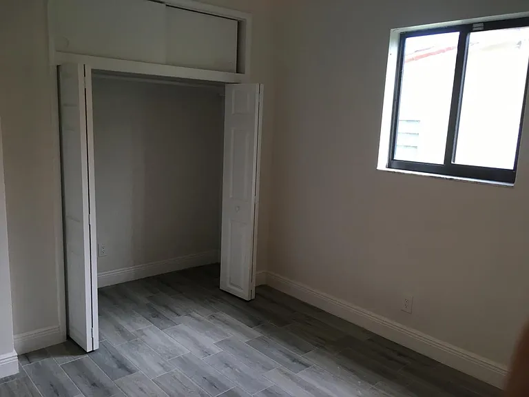 3310 SW 92nd Pl — Photo 17