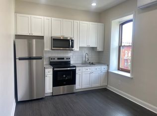 2226 Spruce St #3A, Philadelphia, PA 19103