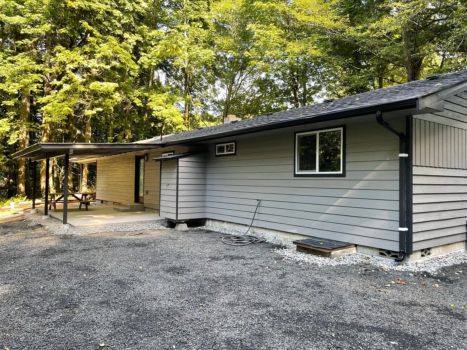 3 bed, 1100 sqft, $2,450 — Photo 4