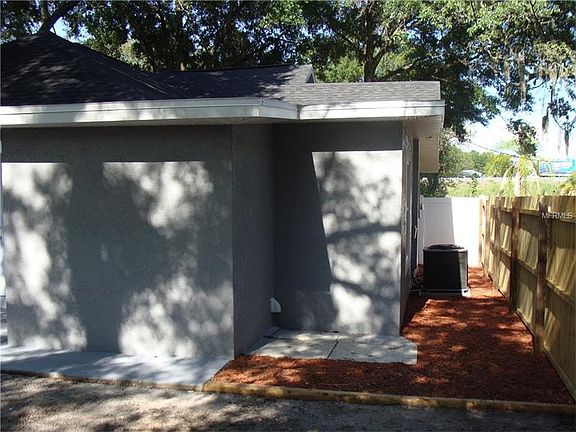 4th image of 8416 N Seminole Ave