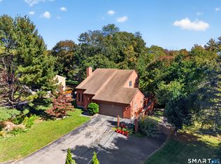 7 Bloomingdale Road, Waterford, CT 06375