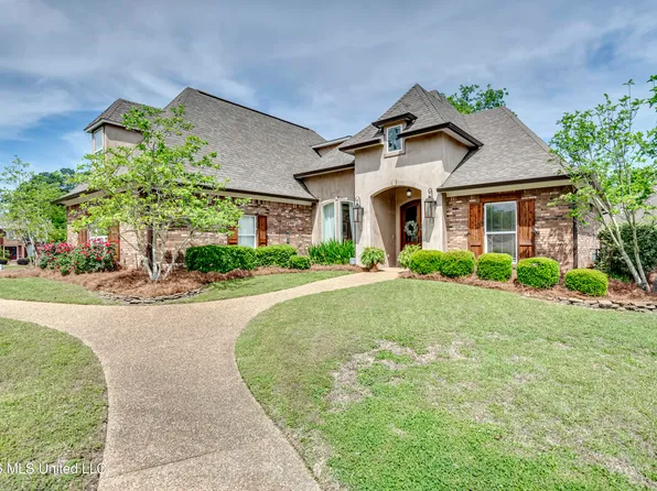 182 Woodlands Glen Cir, Brandon, MS 39047