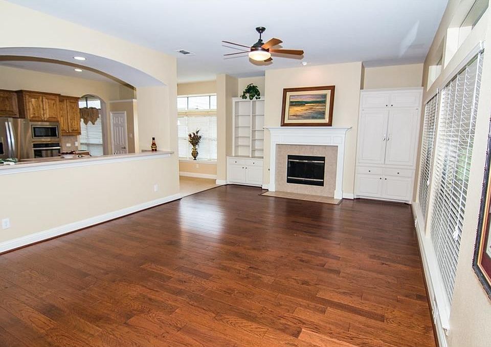 1st image of 349 Pine Valley Dr