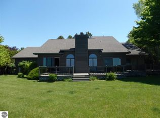 1740 Lakeshore Rd, Manistee, MI 49660