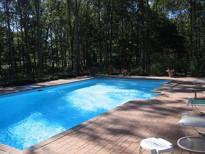 1st image of 10 Country Club Dr