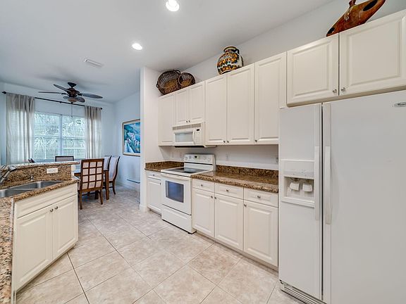 5th image of 8125 NW 128th Lane #17-E