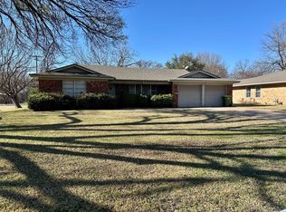 406 NW 5th St, Hubbard, TX 76648