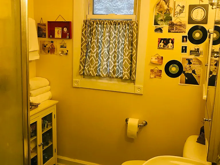 1406 W Byron St #1 — Photo 6