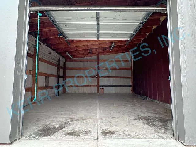 225 NE Lucas Rd — Photo 18