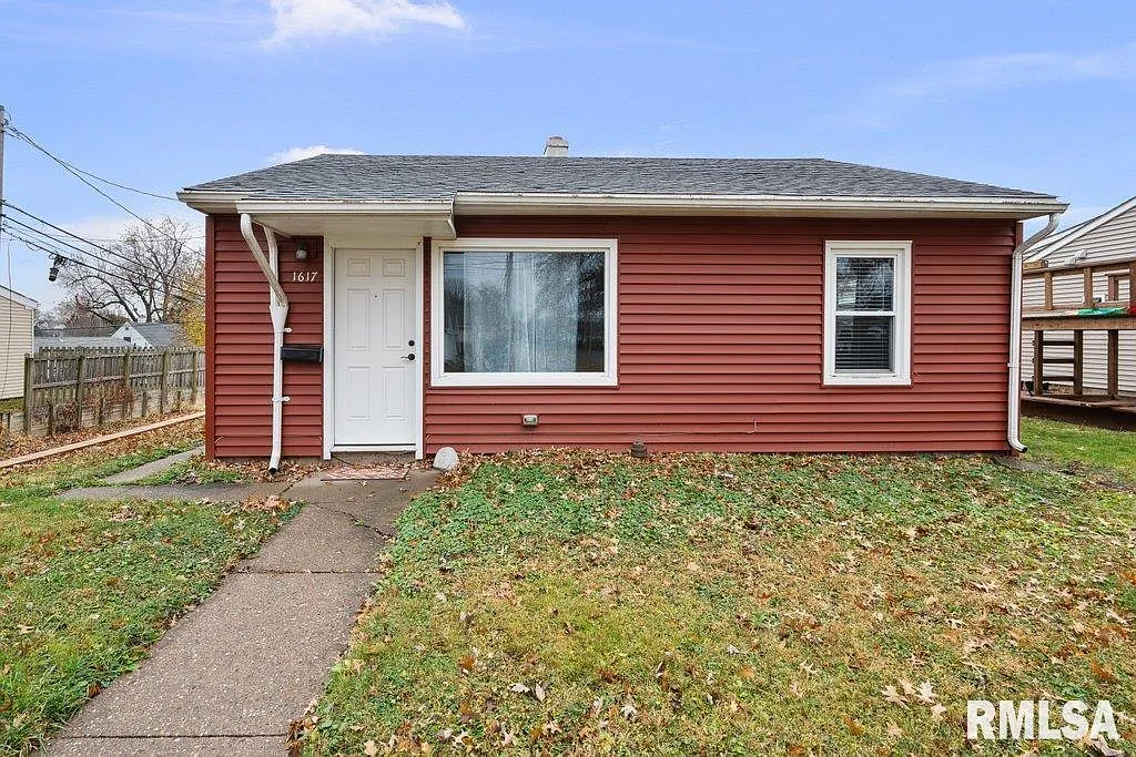 1617 W 38th St photo 1