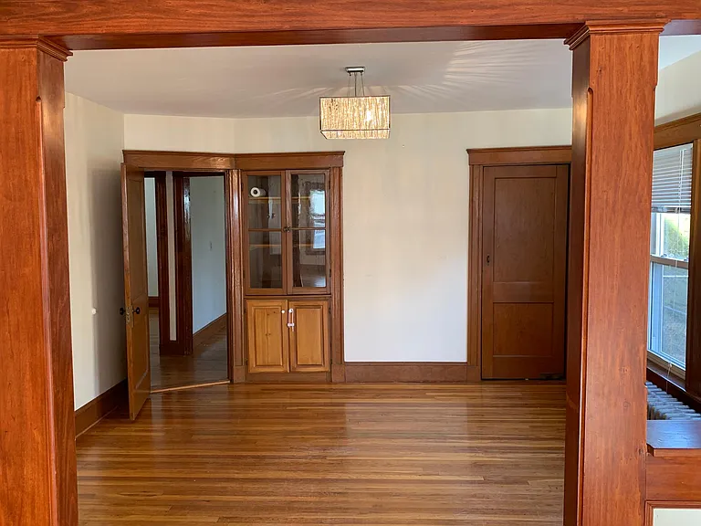 145 Nichols Ave — Photo 2