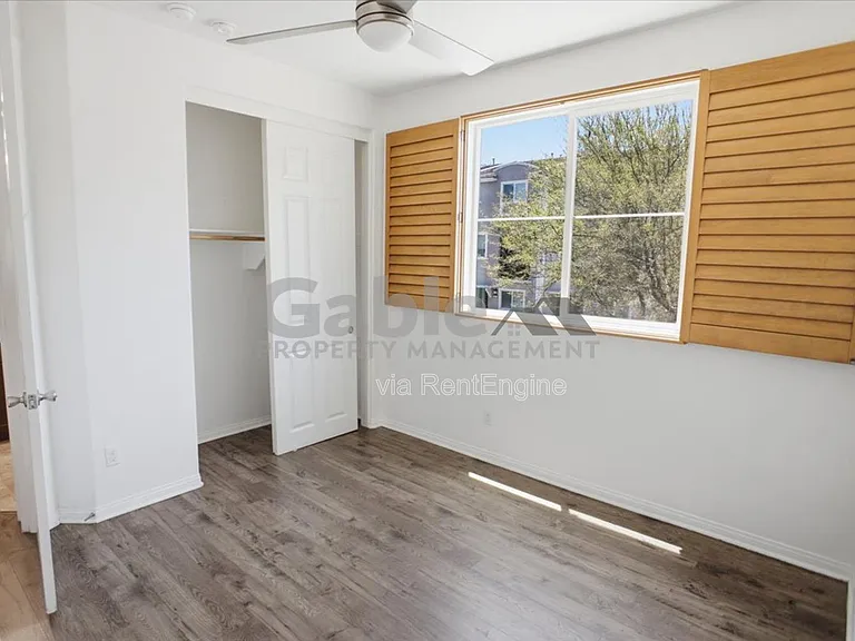 14854 Nordhoff St — Photo 9