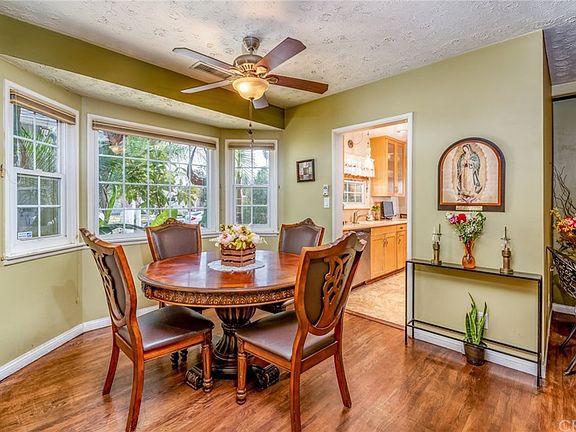 4th image of 7317 Genesta Ave