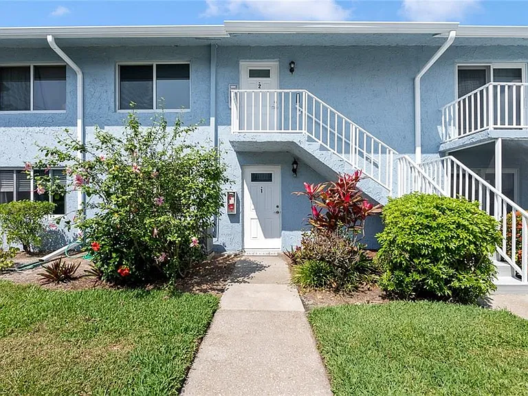 240 Palm Dr #48-1 — Photo 17