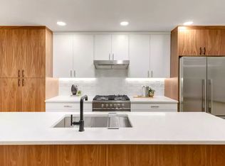 1702 17th Ave SW #113, Calgary, AB T2T0E7