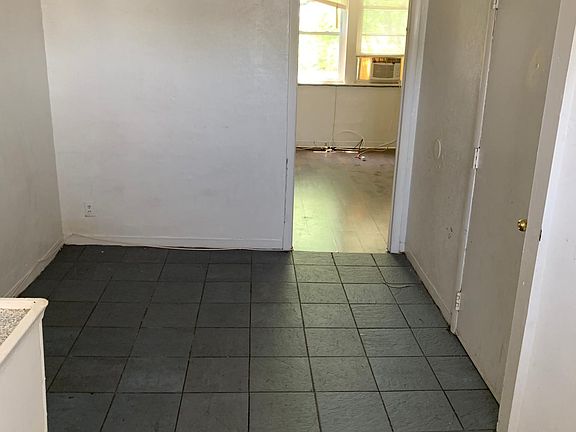 3rd image of 4409 Germantown Ave #3