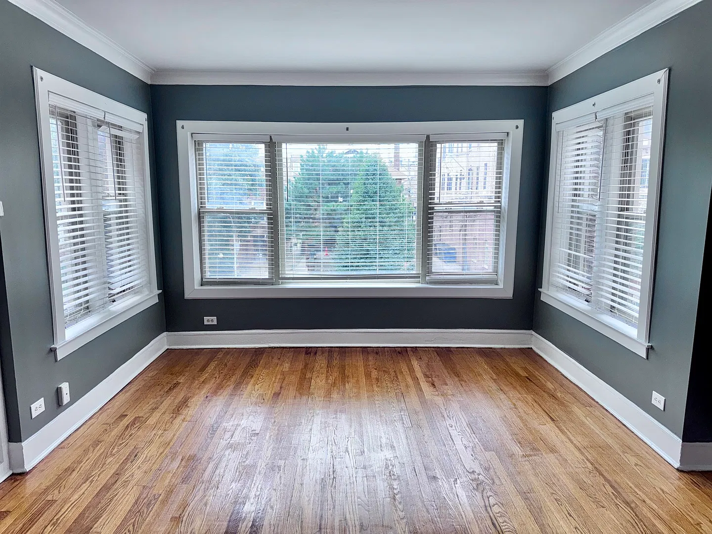 2 bed, 1400 sqft, $1,500 — Photo 3