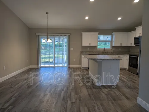 7 Oak Cir Photo 1