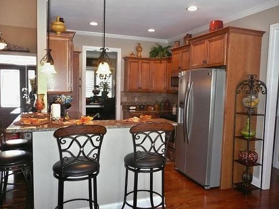 5th image of 1403 Wimbledon Ct