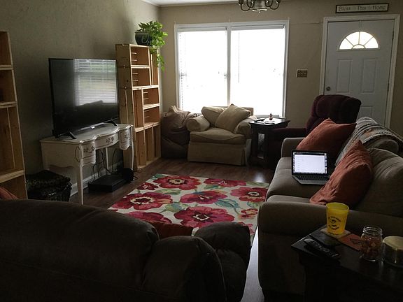 3rd image of 1505 W Admiral Ave