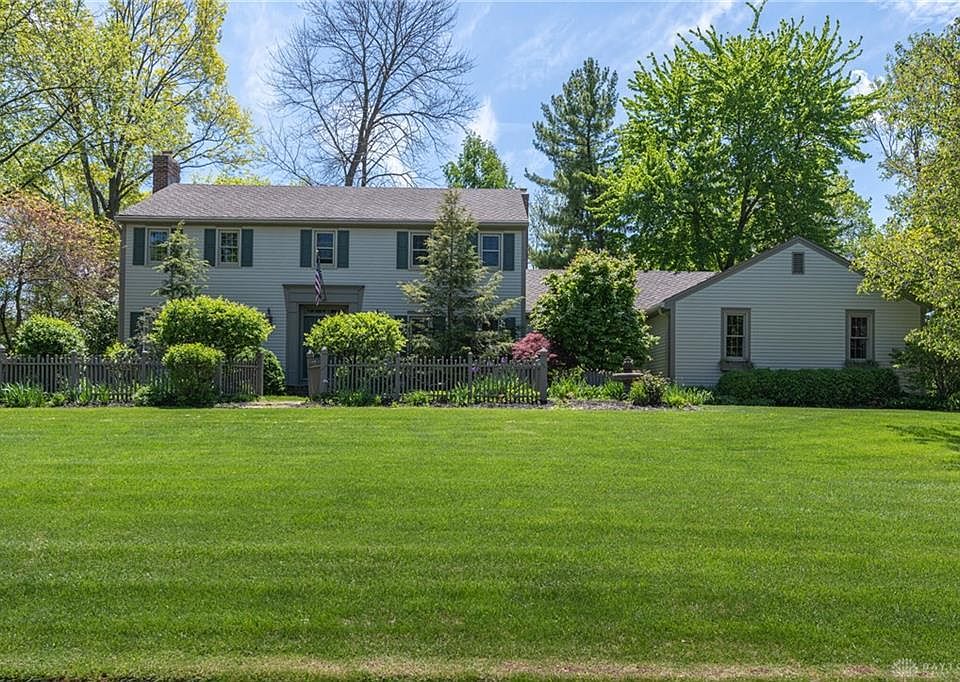 1st image of 1216 Hidden Oaks Dr