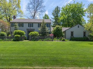1216 Hidden Oaks Dr, Dayton, OH 45459