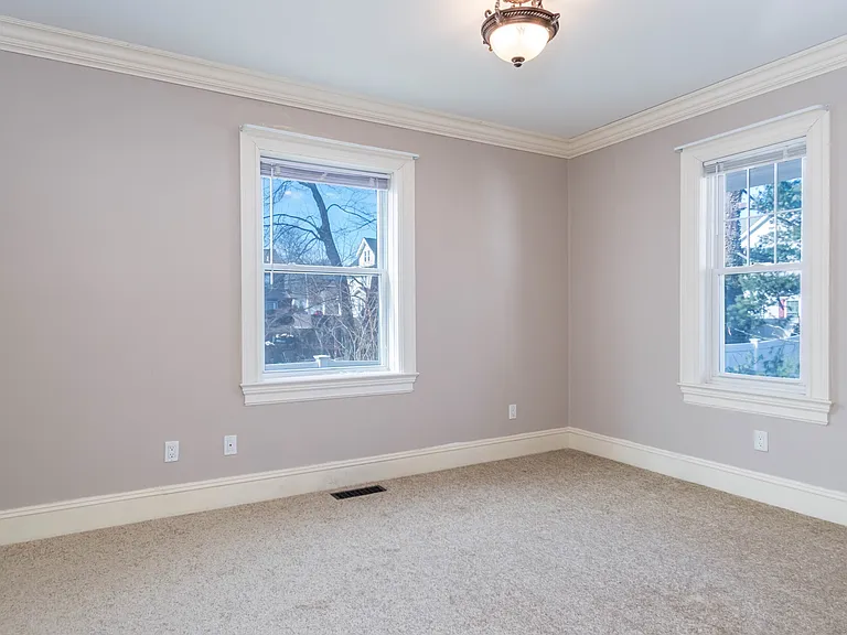 22 Union St #1 — Photo 11