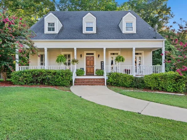 3108 Hillcrest Trce, Adamsville, AL 35005