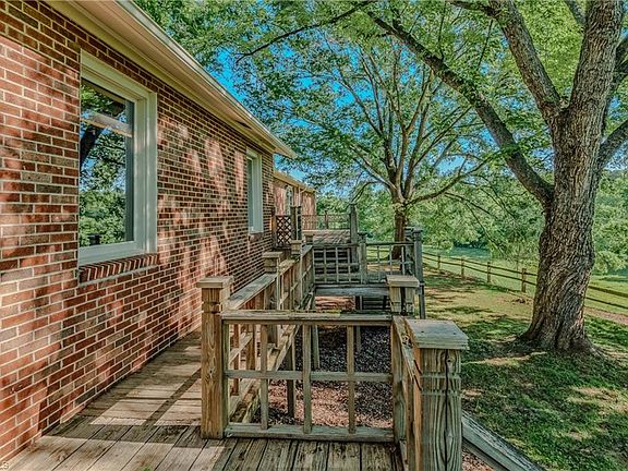 5th image of 331 Sykes Dairy Rd