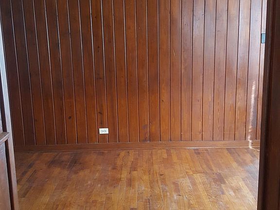 4th image of 324 Claremont Ave #C
