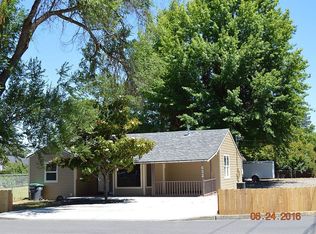 652 Beall Ln, Central Pt, OR 97502