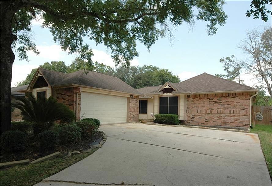1st image of 2822 Pine Mills Dr