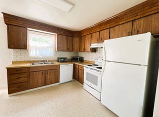 74 Rose Dr, Hinsdale, MA 01235