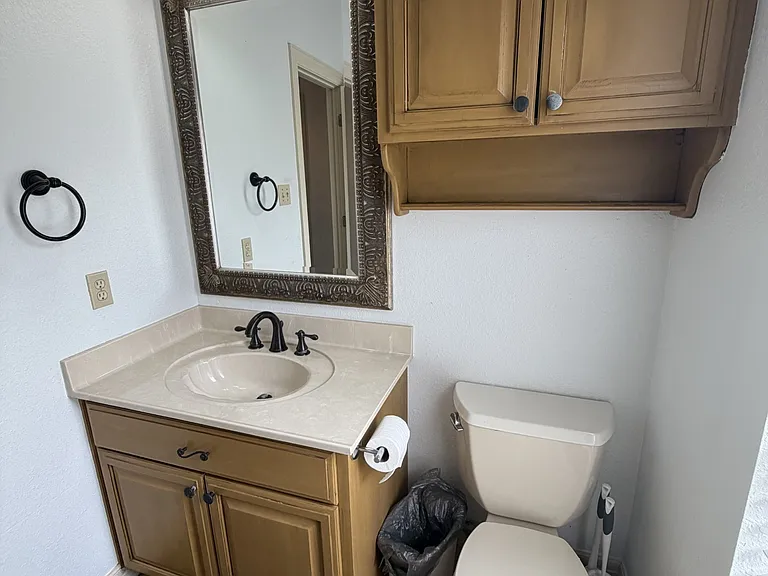 507 S 5 1/2 St — Photo 32