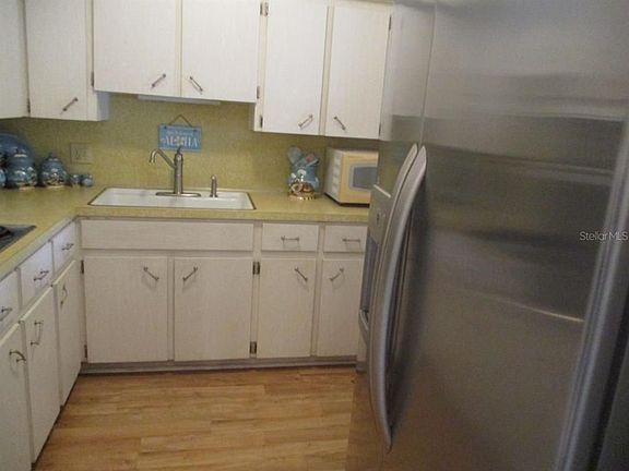 5th image of 2330 Ecuadorian Way APT 38