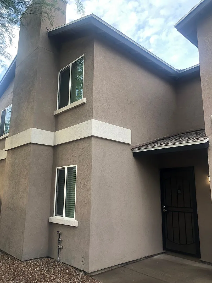 Mills Drive Charmer — Photo 4