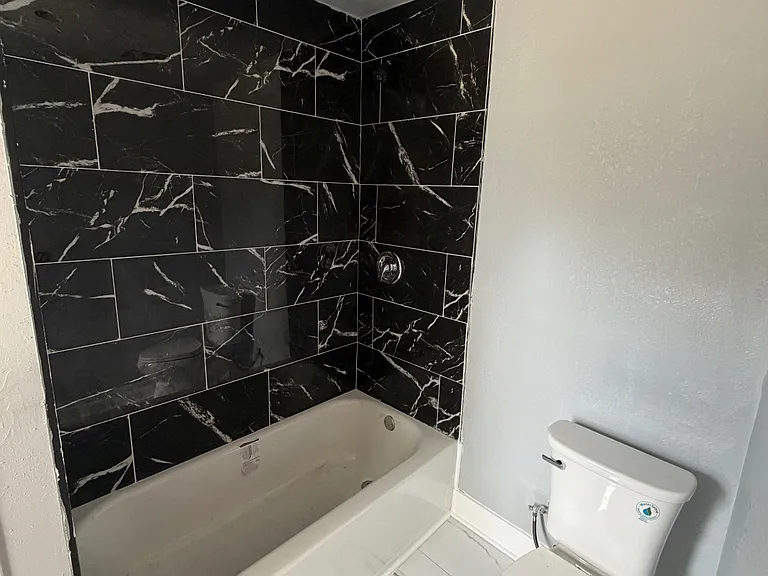1713 Racine St #1 — Photo 2