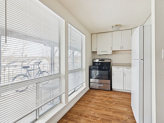4th image of 135 N Lincolnway APT 4B