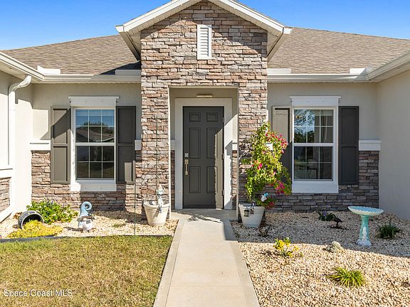 3rd image of 2251 Angel Rd