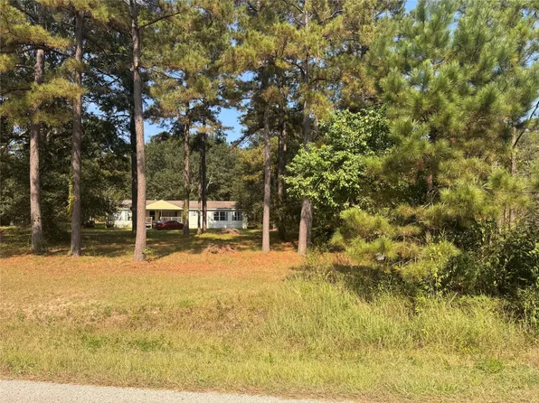 8621 Hoda Drive, Conroe, TX 77303