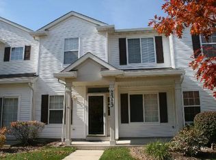 2323 Reflections Dr, Aurora, IL 60502