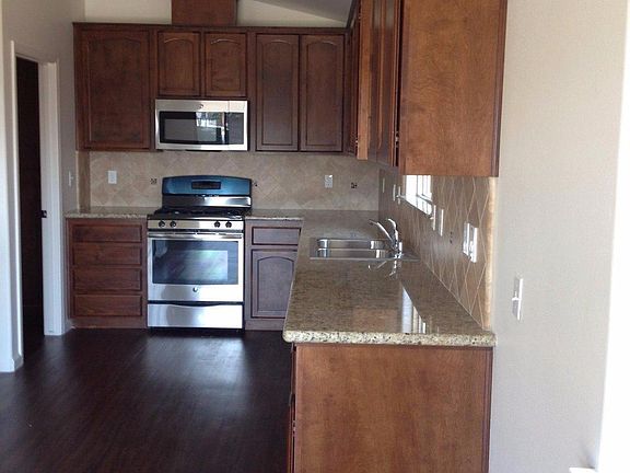3rd image of 1150 Vine Court