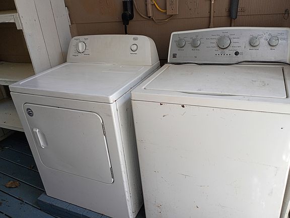 3rd image of 508 1/2 Elmo St