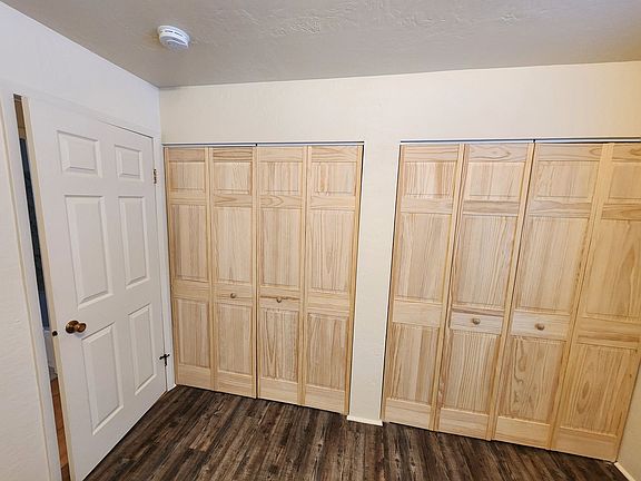 2nd image of 109 Diamond St #1