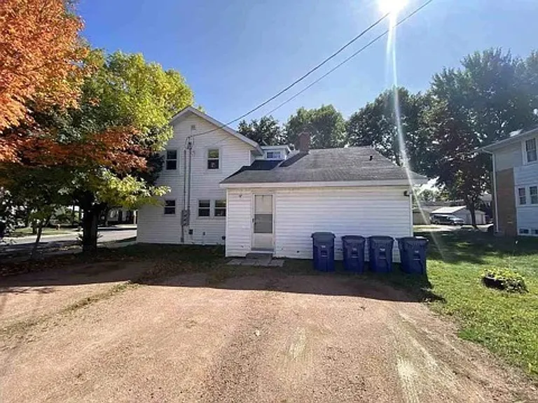 636 Kickbusch St — Photo 2