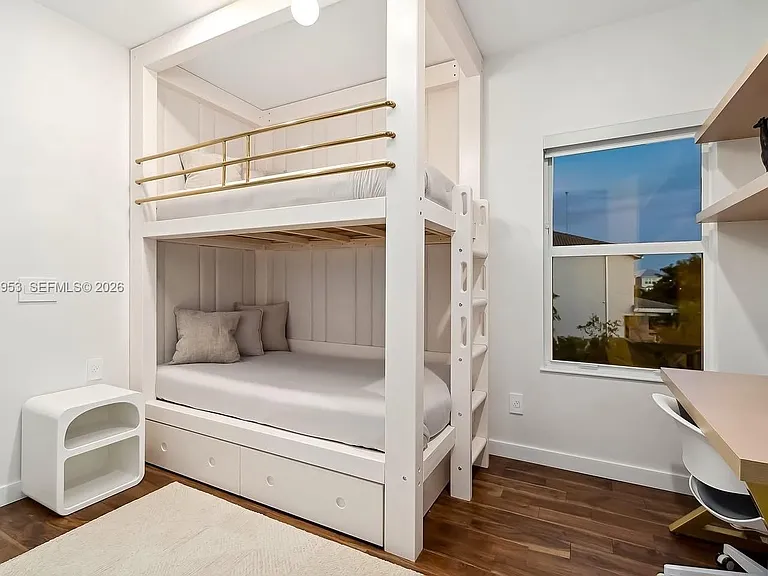 4426 Greenway Dr — Photo 28